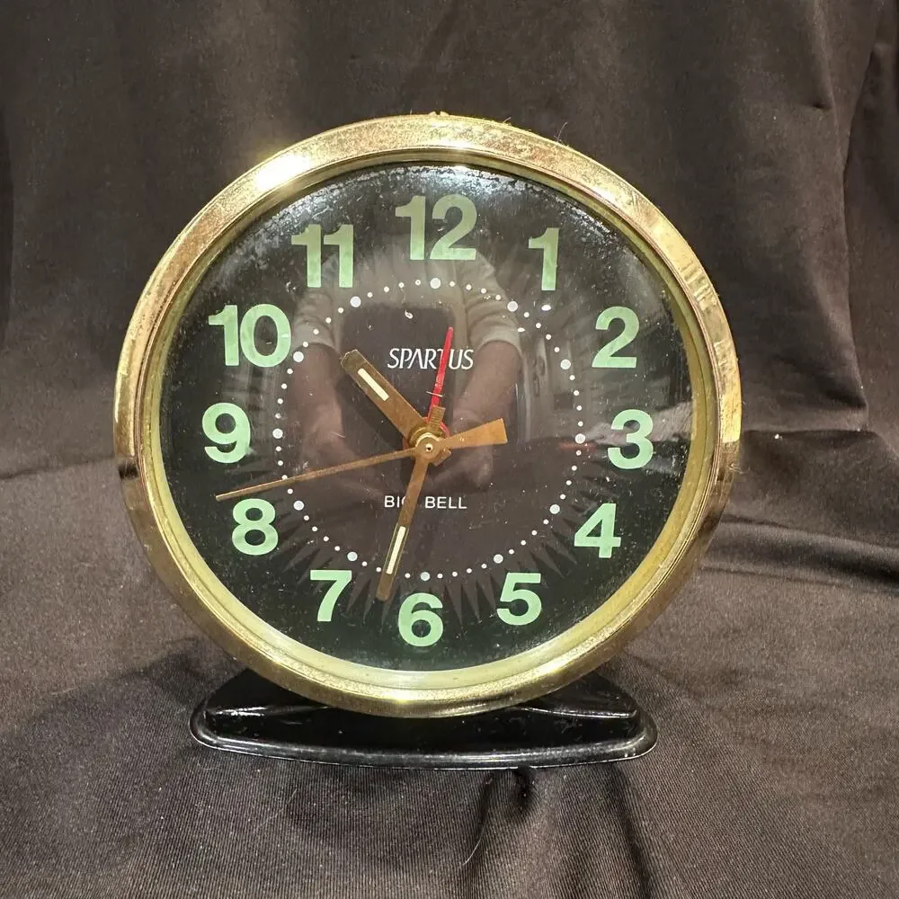 Vintage Spartus Big Bell Winding Alarm Clock Luminous Face Non working